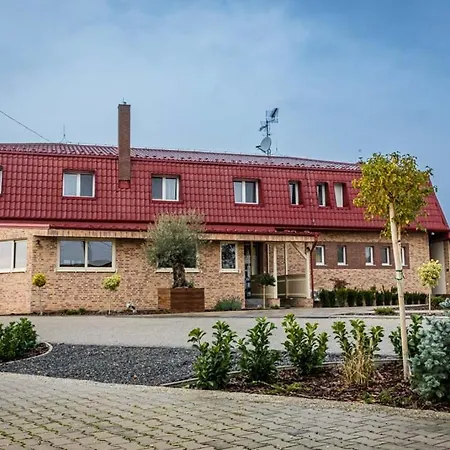 Potôň 2023 Alojamento de Acomodação e Pequeno-almoço 3*