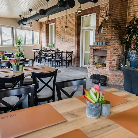 Potôň 2023 Alojamento de Acomodação e Pequeno-almoço Horna Poton